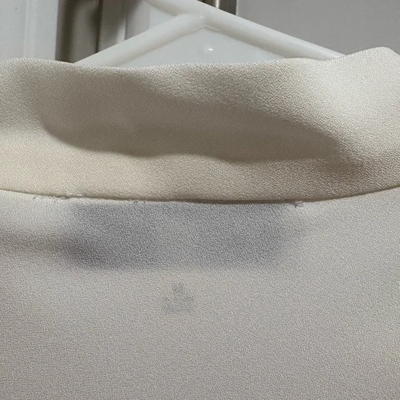 Kasper Cream Tie-Neck Sleeveless Blouse - Picture 5 of 5